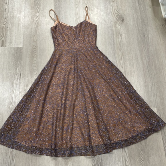 Dress the population dress - Picture 5 of 6